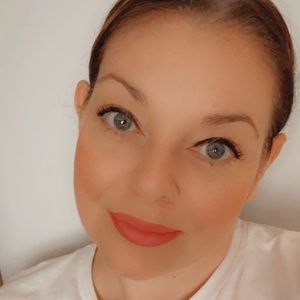 Meet your Posher, Sofia